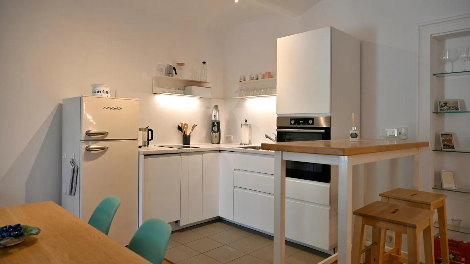 Vienna Garden Retreat Apartment