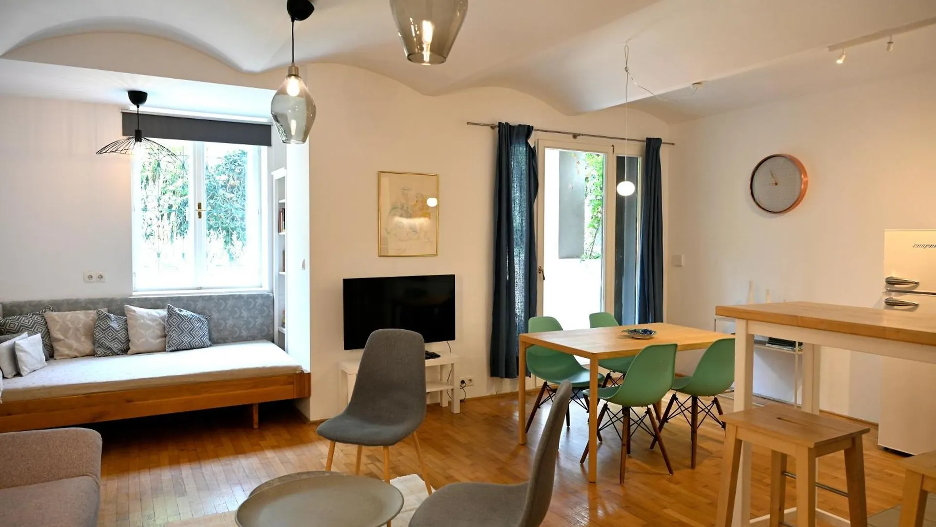 Vienna Garden Retreat Apartment